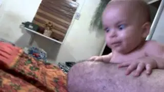 Beb&ecirc; careca.