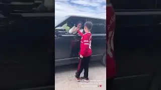 Edinson Cavani's wholesome moment with a young Man United fan 🥺❤️