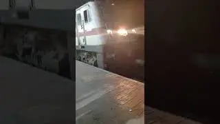 Nanded to Bangalore Express Arriving Gooty JN