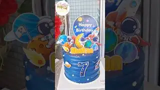 Making the Ultimate Space Adventure Cake #GalaxyCake #AstronautCake #BirthdayCakeIdeas #shorts