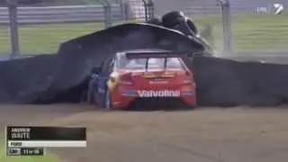 V8ST Pukekohe 2014 Race 2 Waite Big Crash