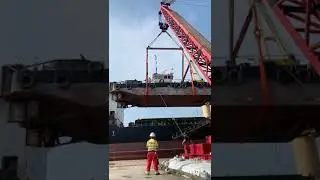 CAB-V Offload 330 ton Breakbulk with Mammoet MTC-15
