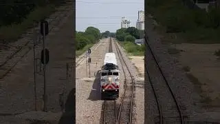 TRE F59PH 122 passing under me @tvm133gRF
