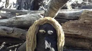 Old puppet at Carue junction