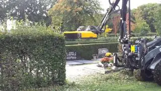 Becx GPS autolevel heggensnoeier op Giant kniklader