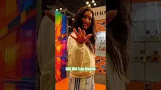 models at the b&h photo bild expo