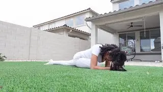 Combing out my locs I Yoga flow I Plant based eats