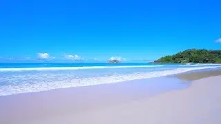 Ocean 4K. 🏝 Beach Screensaver From a Tropical Remote Island Paradise