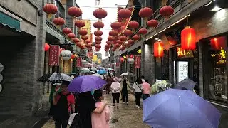 Walking through the streets of Beijing and this is what I see...