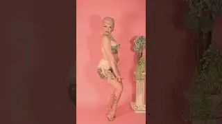 Are you a Suspender Belt type of girly?🤭 #sagegreen #pinup #nylon #suspender #1950sstyle #lacebra
