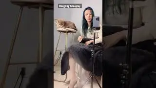 Dangling heels shoeplay with cat #shorts #dangling #shoeplay
