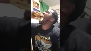 THE BEST FAST FOOD BURGER IN THE WORLD!!!!!!! #comedy #food #hardees #eating #fastfood #burger #fyp