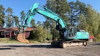 K&ouml;p Gr&auml;vmaskin Kobelco SK350LC-9 med Tandskopa p&aring; Klaravik
