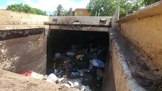 (CONWASTE 21-351) POV HOPPER VIEW, DOING SOME RESIDENTIAL APARTMENTS