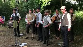 Wojenko, wojenko - Ferajna z Hoovera w Niepodległa. Miejsce spotkań