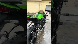 #kawasaki #zx10r #kawasakizx10r #alexkardam #wheelie #stunt #race #motorcycle #motogp #girl