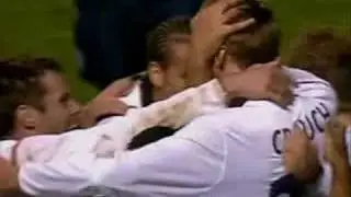 Peter Crouch Likes To Disco (The Pipettes - Pull Shapes)