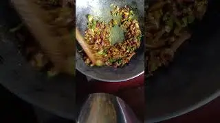 Healthy tasty simple allu gobhi ki sbji 😋😋