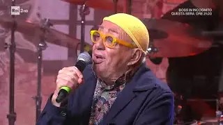 Peppe Barra canta 