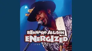 Too Many Woman (Live)