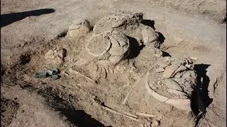 3,000 Year Old Elite Teen Found With Gold & Scorpion Box in Iran!