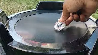 Beyblade Lightning L-Drago 100HF vs Bakushin Susanow 90WF