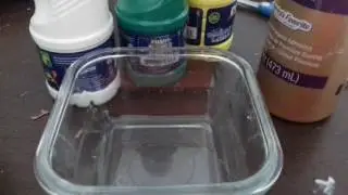How to make slime aut of tacky glue part 1