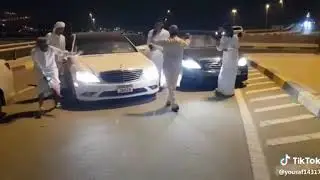 Funny videos | Arabic mens funny dance on the road