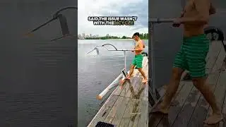 Падение на водном велосипеде обернулось гениальной победой! #Шорты