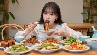 Feast on a Table Full of Chinese Home-Style Dishes: Every Bite is a Flavorful Delight