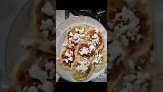 Migadas con salsa y queso