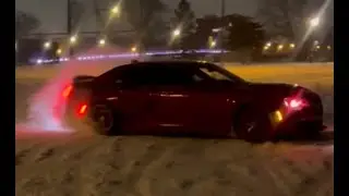 HELLCAT 300 & SUBI DRIFTING (SNOW DRIFTS)