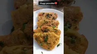maggi pancakes try kiya hai kabhi #maggi #pancake #ytshorts #maggirecipe