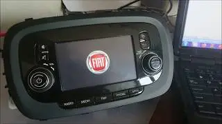 Radio Fiat 500X  - uruchomienie radia po wyjęciu z auta