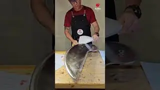Asah pisau daging industri: Typhoon Meat Slicer! 🥩🔪 #sharpknives #knifesharpening #knifesharpener