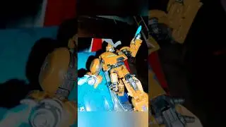 B127 - TFSS - TF1 Figure Posing..! #Transformers #Bumblebee #ActionFigure #Posing #TFOne #Hasbro