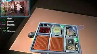 Ironmouse and Connor SCREAMING at each other over a bomb...