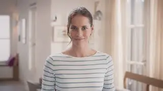 Steam demonstration | PerfectCare Steam Generator Iron vs Steam Irons | Philips |