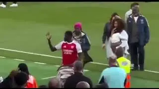 Thomas Partey presented his whole family to the gunners at the Emirates stadium 💥🔥
