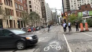 Are traffic lights on the de Maisonneuve bike path synchronized?