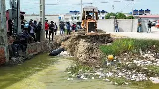 Fantastic New Actions! Filling Land Garbage Dump & Clear Trash Into Water By Skills D31p Dozer