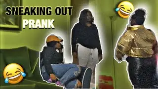 SNEAKING OUT THE HOUSE PRANK ON SISTERS (THEY ARE BLOCKERS) 😂