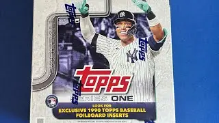 Премьера 2025 Topps Series 1 MEGA Box (2)