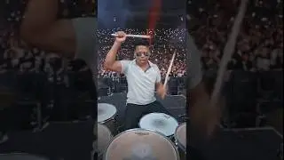 USA DANCE PERFORMANCE #traffic #music #bollywood #motivation
