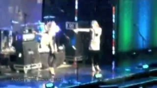 Jordan Pruitt singing Happy Birthday to Nastia Liukin