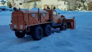 Old Soviet monster- Zil 157 & D470 Snow blower  (1/10)