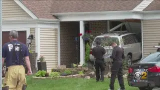 Car Slams Into Wheeling House, One Person Dead
