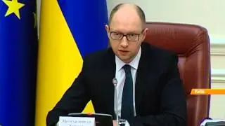 Ukrainian officials arrested in front of TV cameras for suspected corruption