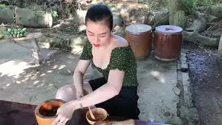 AMAZING COOKING   girl Cooking Boiled Bananas    primitive survival