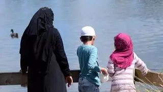 Refugee families under stress while in lockdown at Auckland resettlement centre